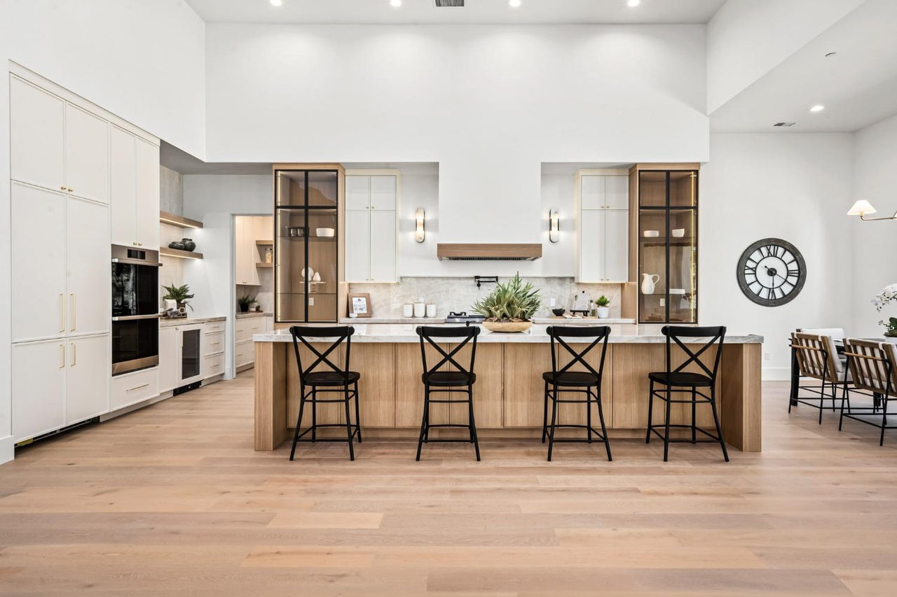 Premiere Home Staging Projects | Kitchen interior design idea - Logan Ln, Penryn