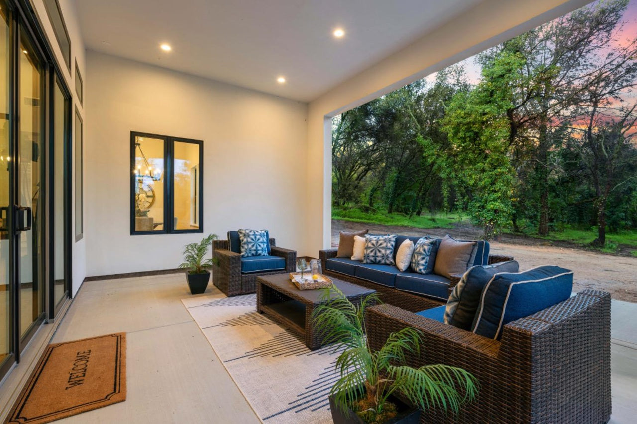 Premiere Home Staging Projects | Outdoor space design idea - Newcastle Rd, Newcastle