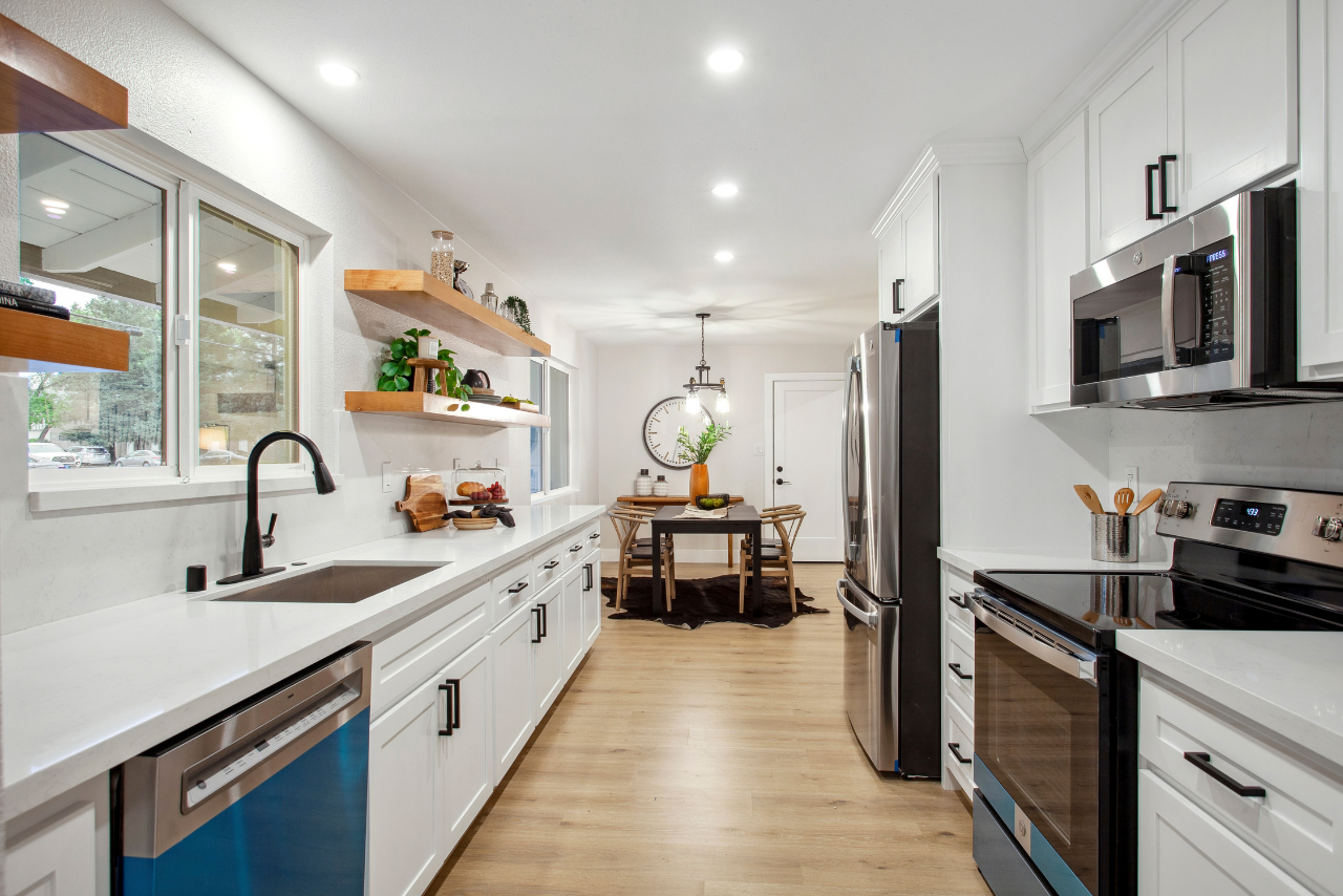 Premiere Home Staging Projects | Kitchen interior design idea - Pasadena Ave, Sacramento