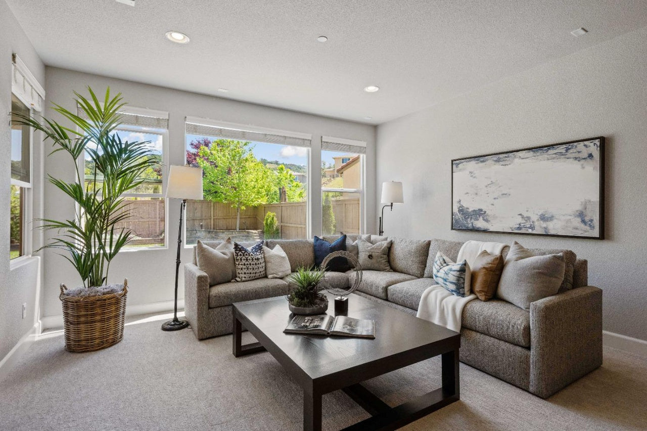 Premiere Home Staging Projects | Living room interior design idea - Piccolo Ct, El Dorado Hills