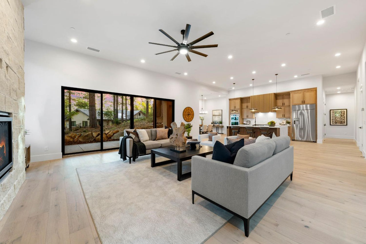 Premiere Home Staging Projects | Living room interior design idea - Ridgemore Dr, Meadow Vista