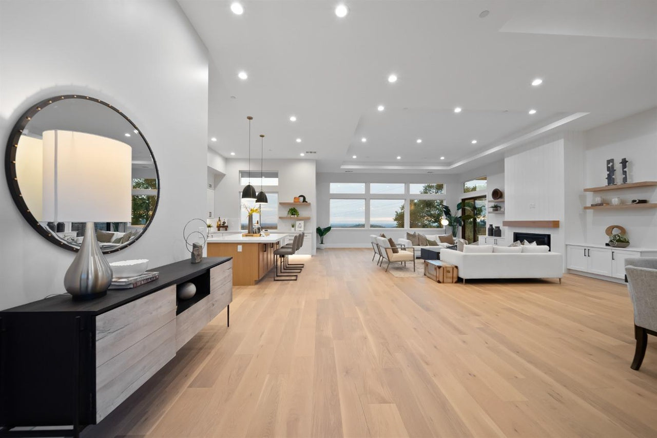 Premiere Home Staging Projects | Living room interior design idea - Ridgeview Cir, Auburn