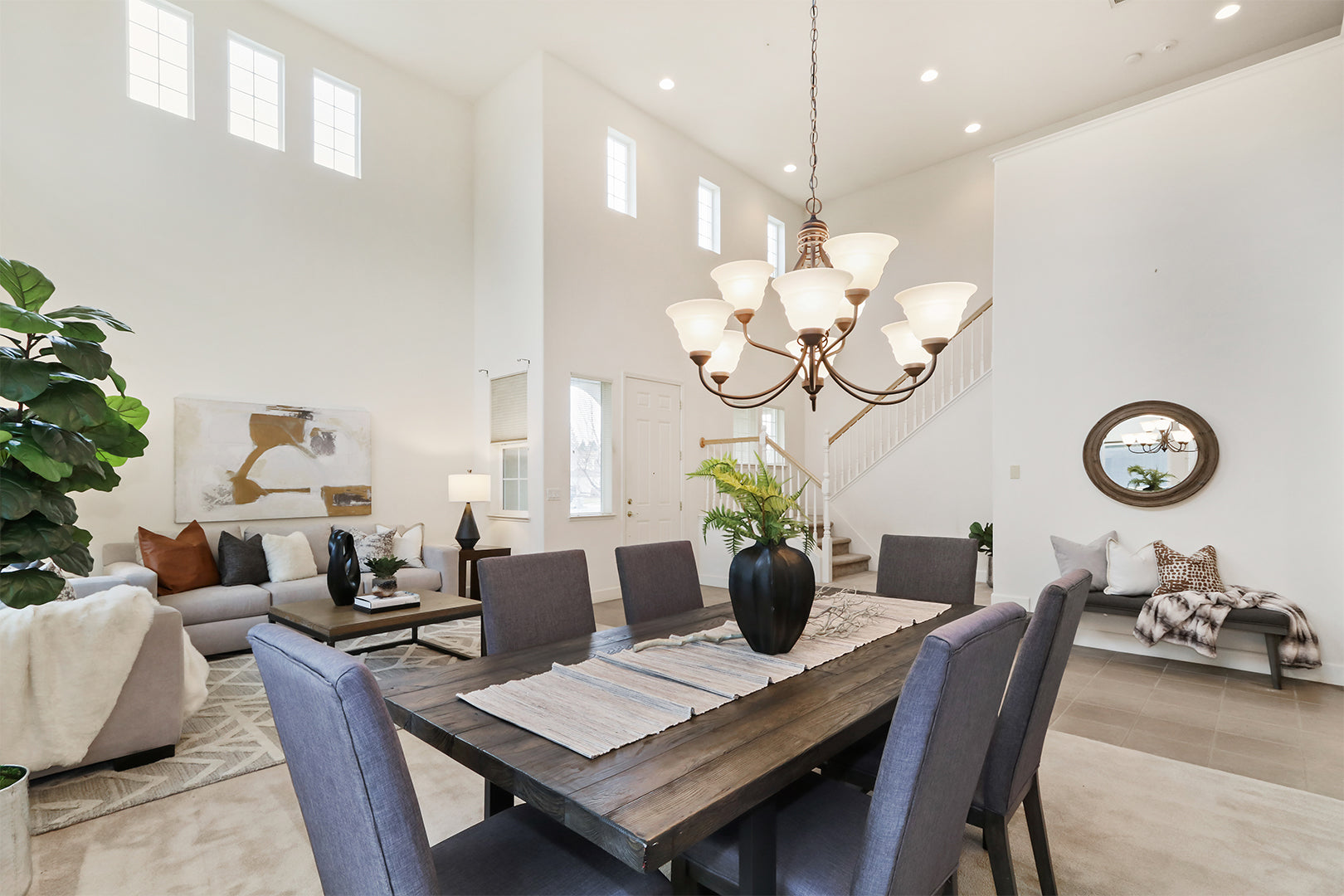 Premiere Home Staging Projects | Dining room interior design idea - Rubicon Way, West Sacramento