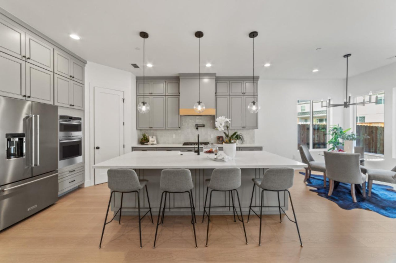 Premiere Home Staging Projects | Kitchen interior design idea - Winding Ln, Rocklin