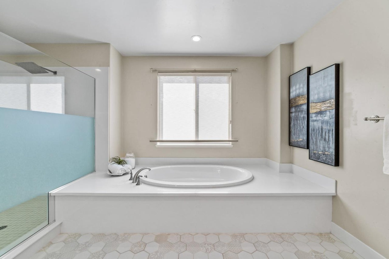 Premiere Home Staging Projects | Bathroom interior design idea - Wyeth Ct, El Dorado Hills