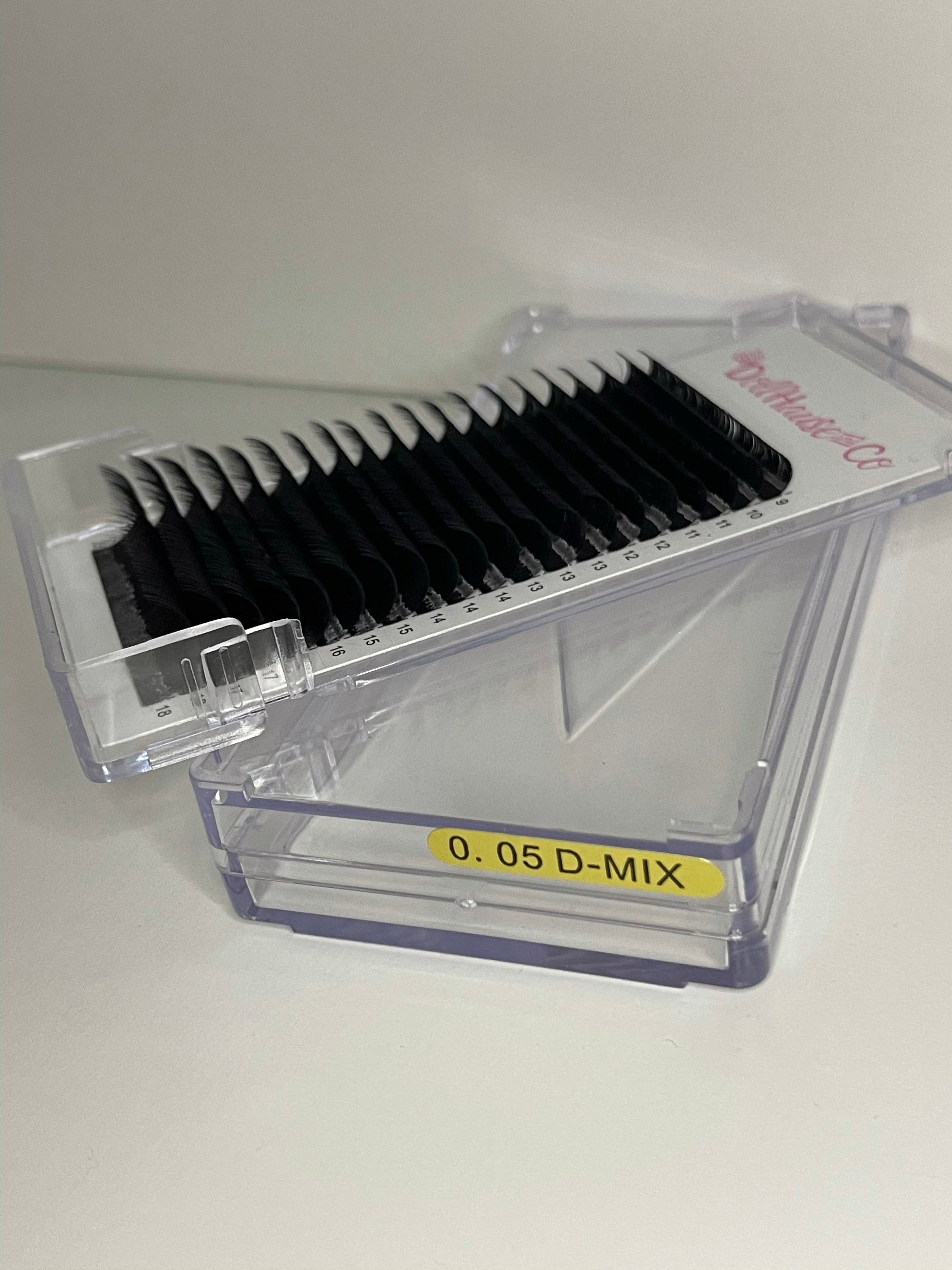 .05 D Mixed Tray