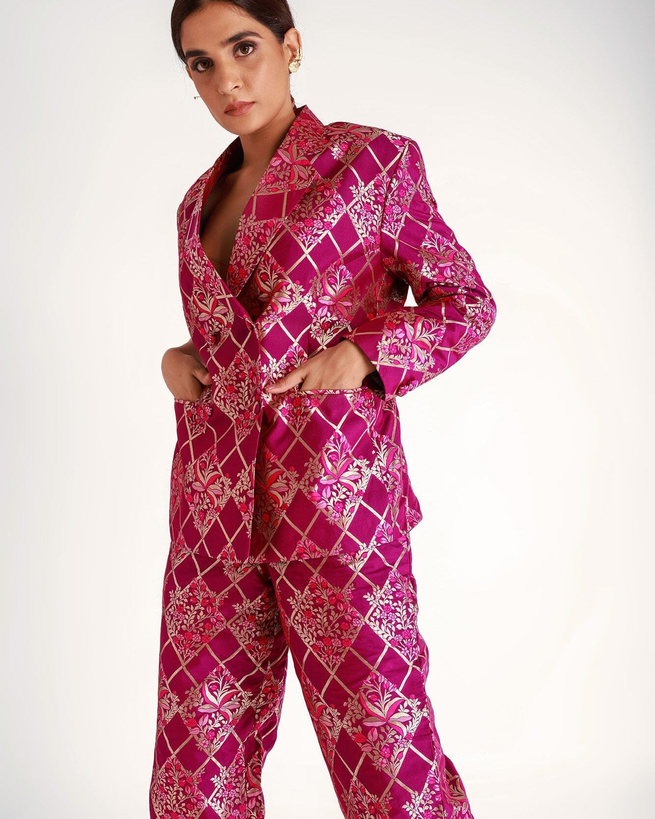 Scarlet Silk Pant Suit In Mauve – shopnavaa
