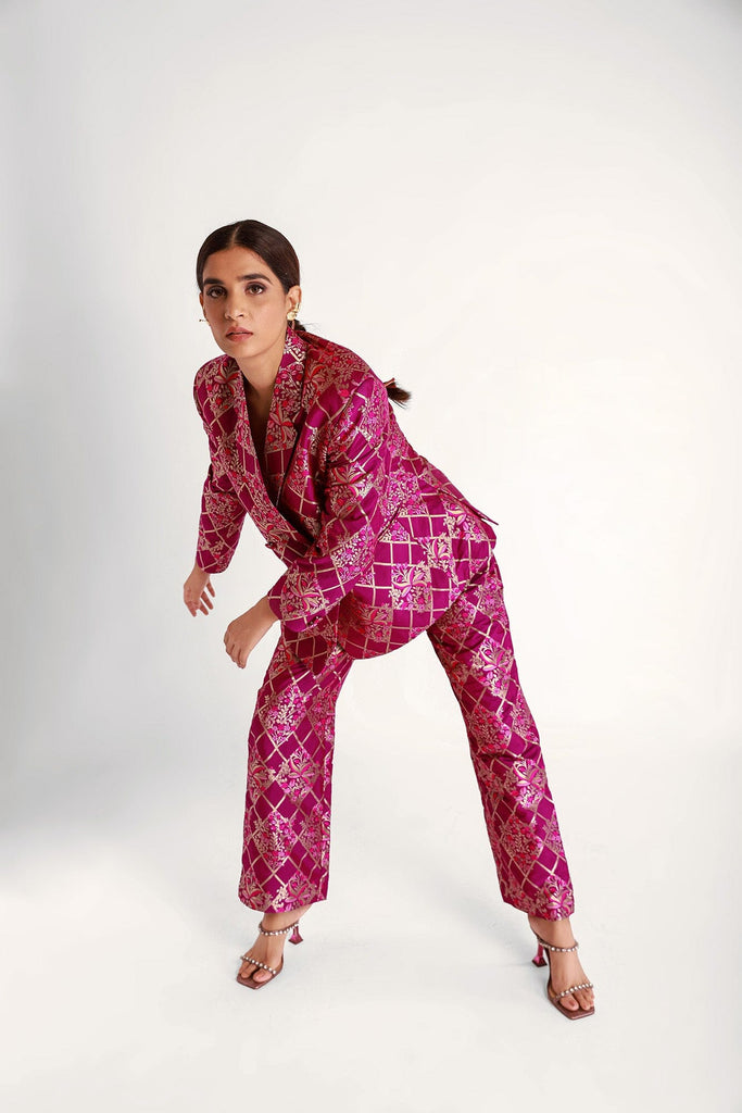 French Novelty: Lily and Taylor 3086 Womens Virtual Silk Pant Suit