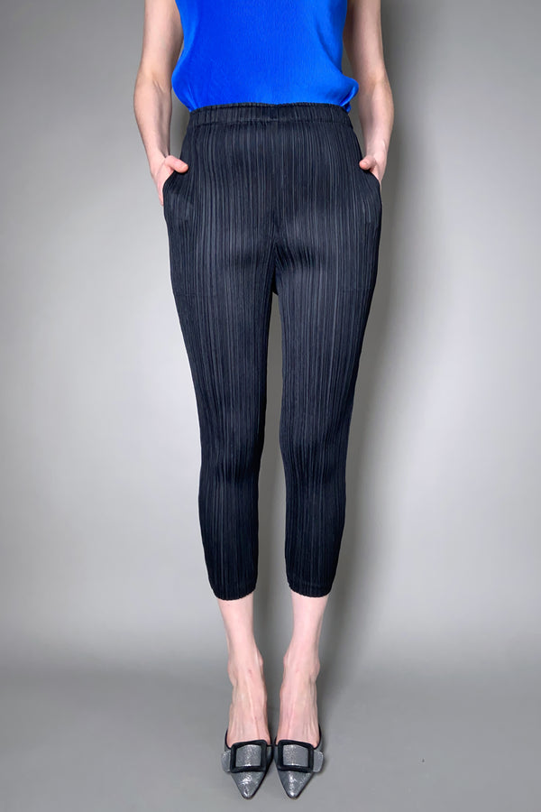 Pleats Please Issey Miyake Basics Straight Pants in Black – Ashia Mode