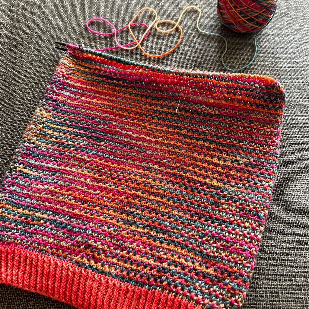 multi coloured cowl