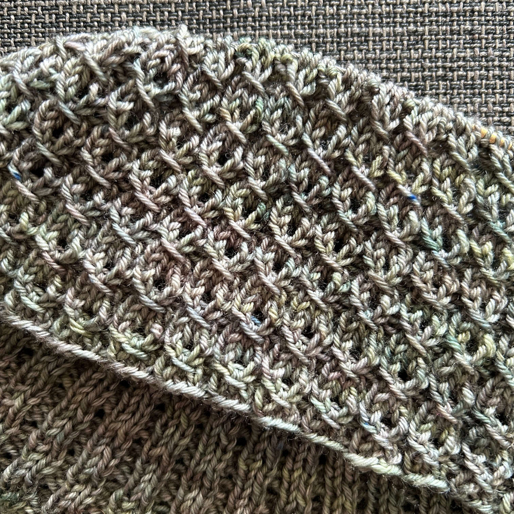 close up of mock cable stitch