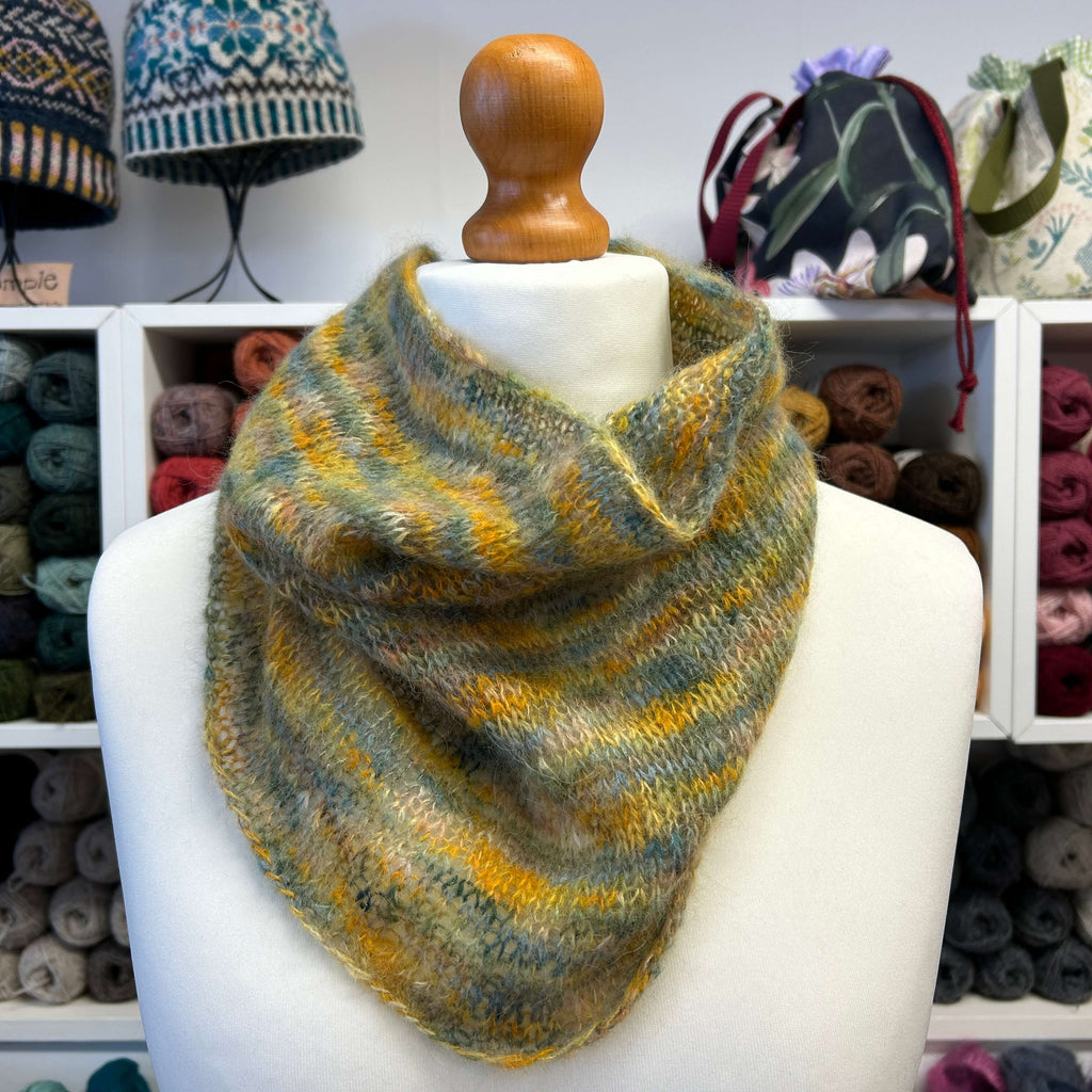 green and yellow cowl