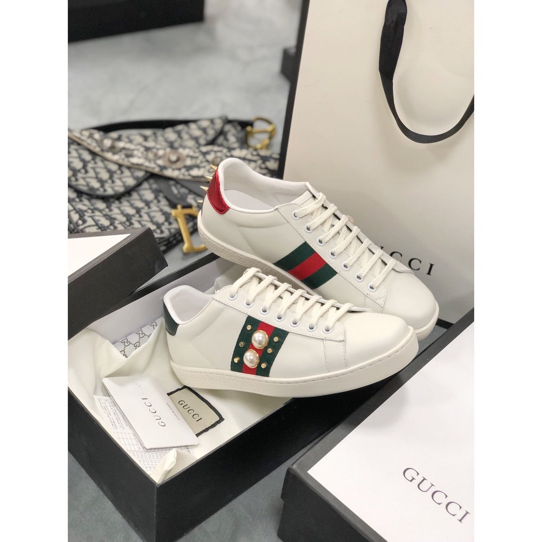 ace studded leather sneaker gucci
