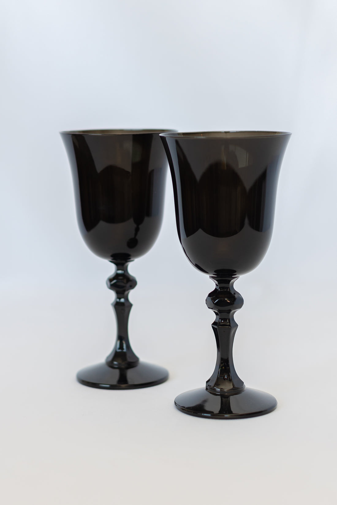 2 wine glasses black amethyst Pretty And Vintage