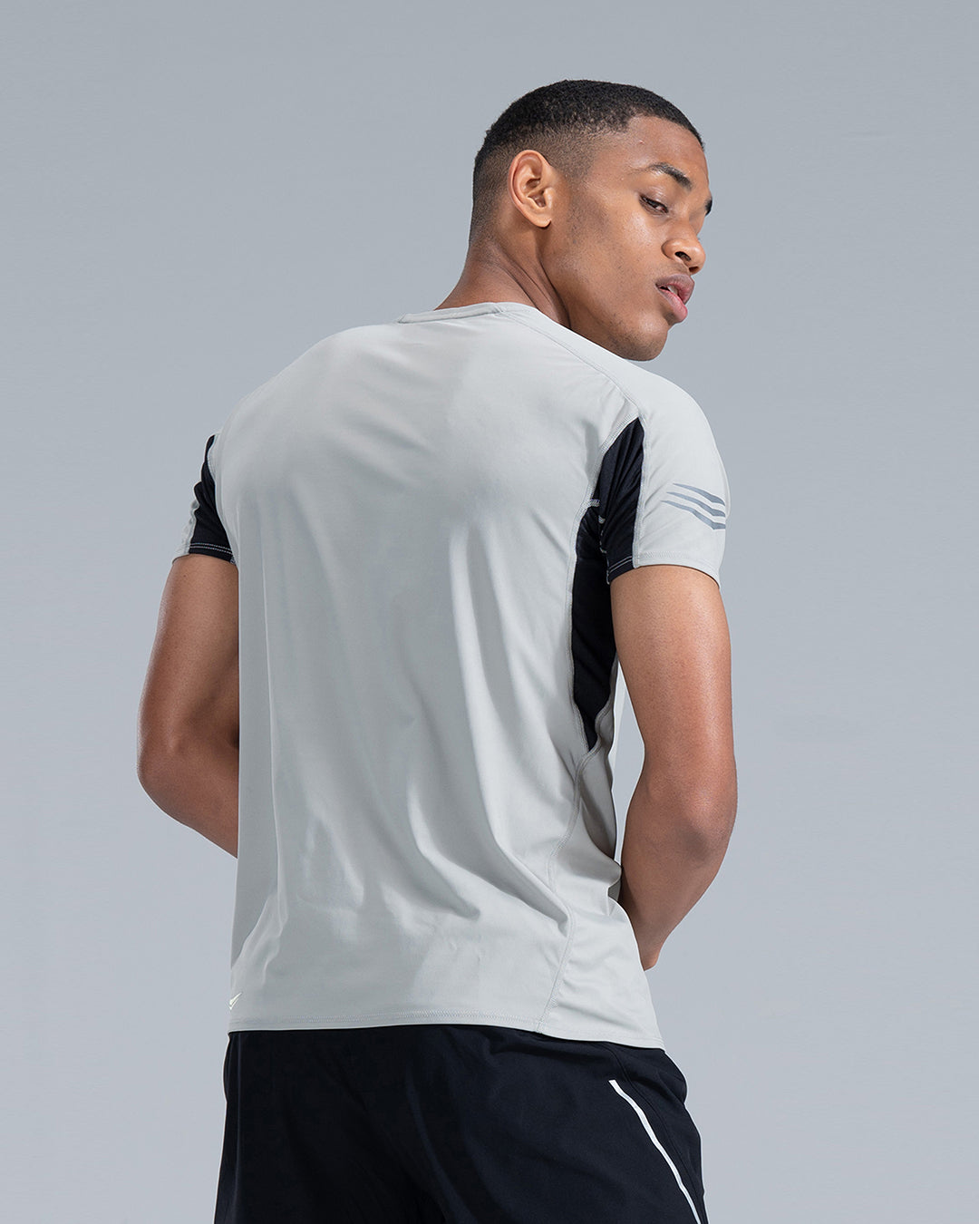Men's lightweight Grey T-Shirt - Emergence Aero T-Shirt | Freetrain