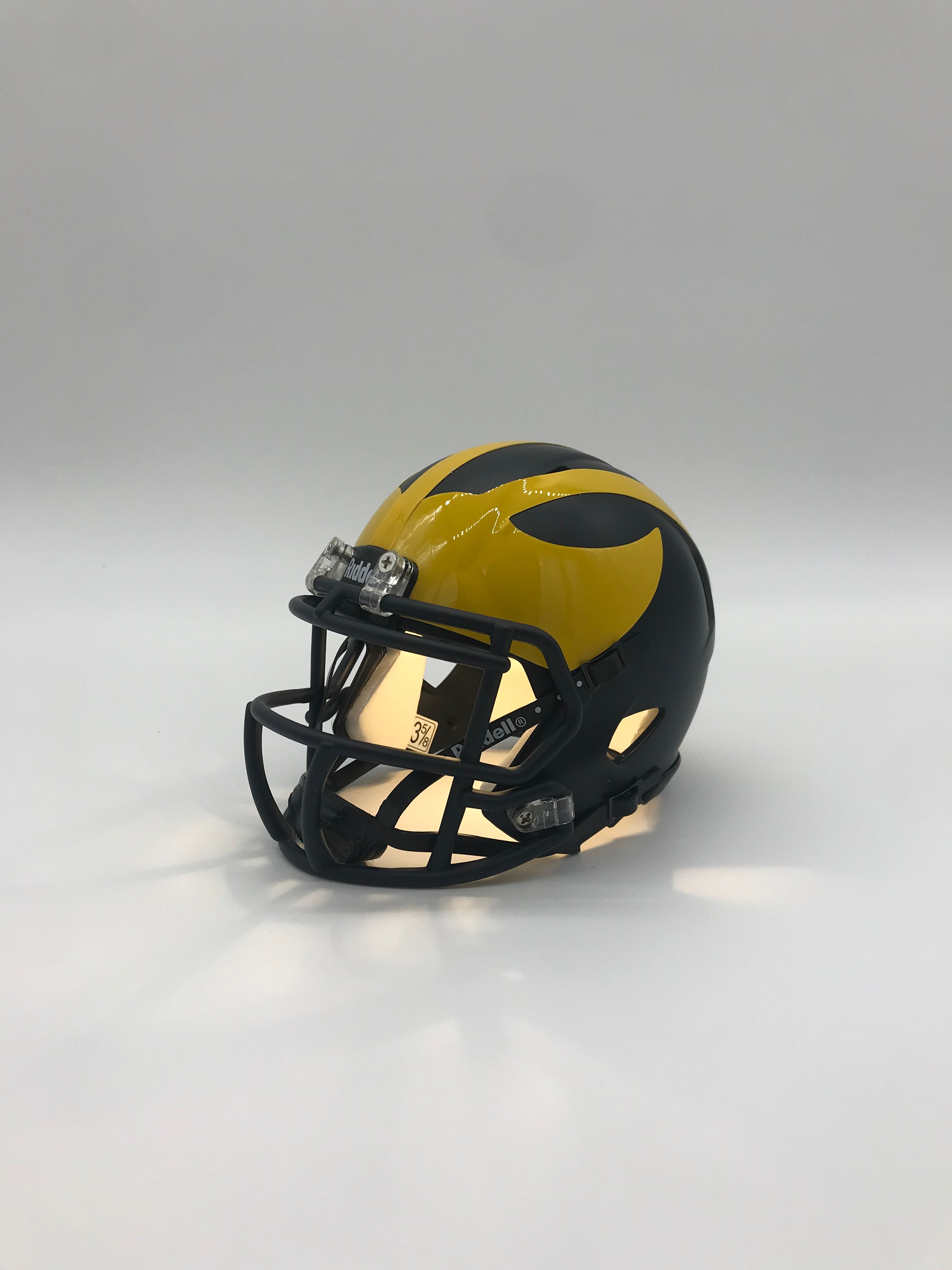 2xs football helmet