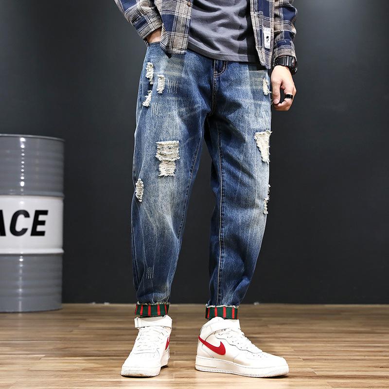 loose fit baggy jeans