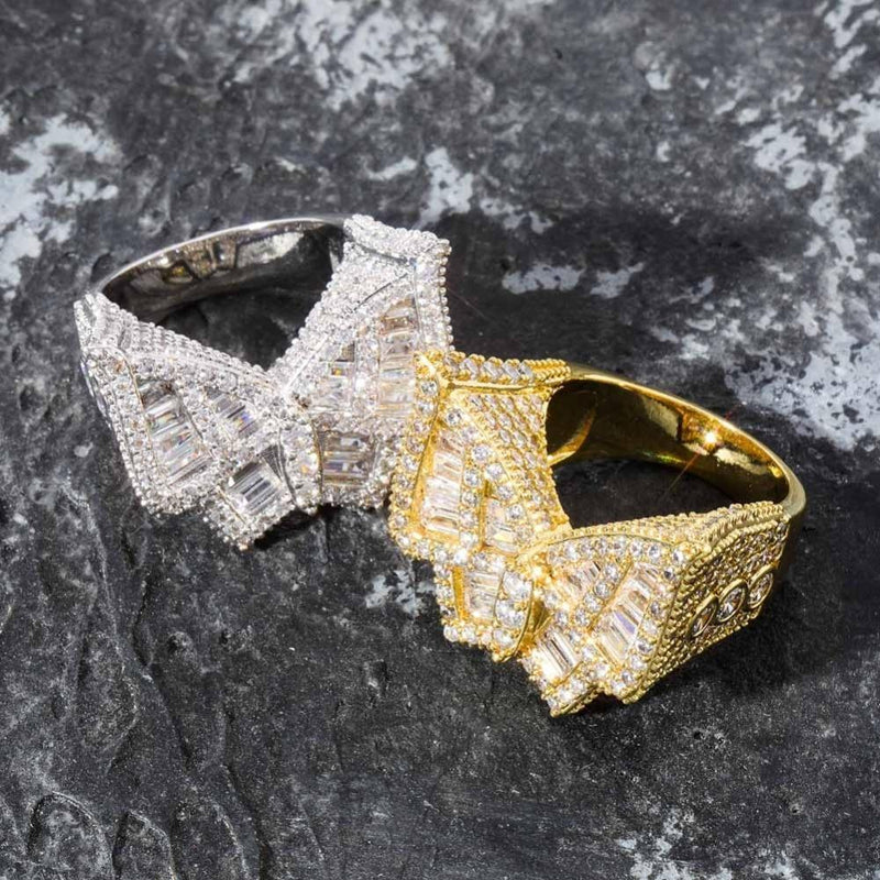 Ian Connor BAGUETTE BUTTERFLY RING AWGE | hartwellspremium.com