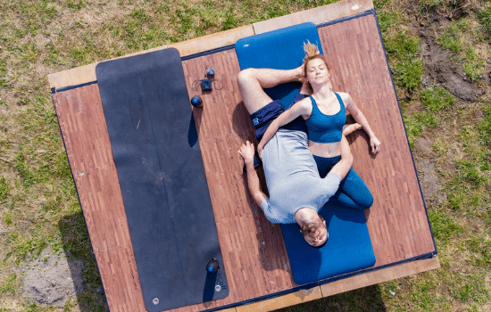 Yogaworkout auf der Plattform