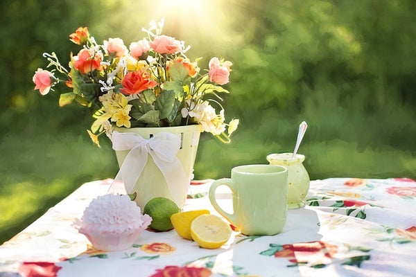 vase avec fleur table