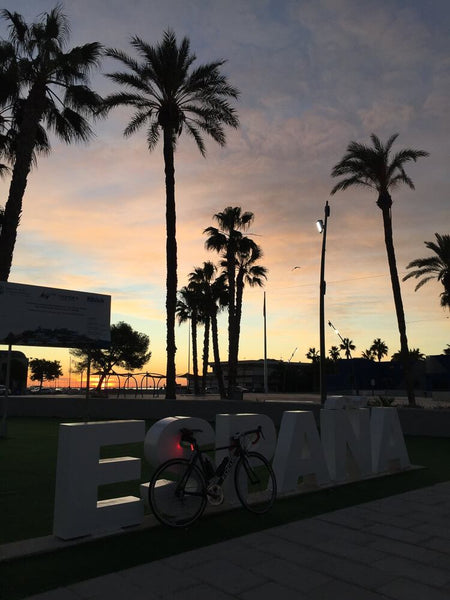 Spain-on-bicycle-road-bikeincity