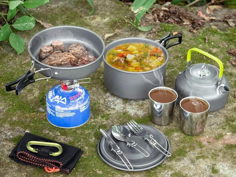 Kitchen set of non-stick utensils for cooking for a picnic (hiking)