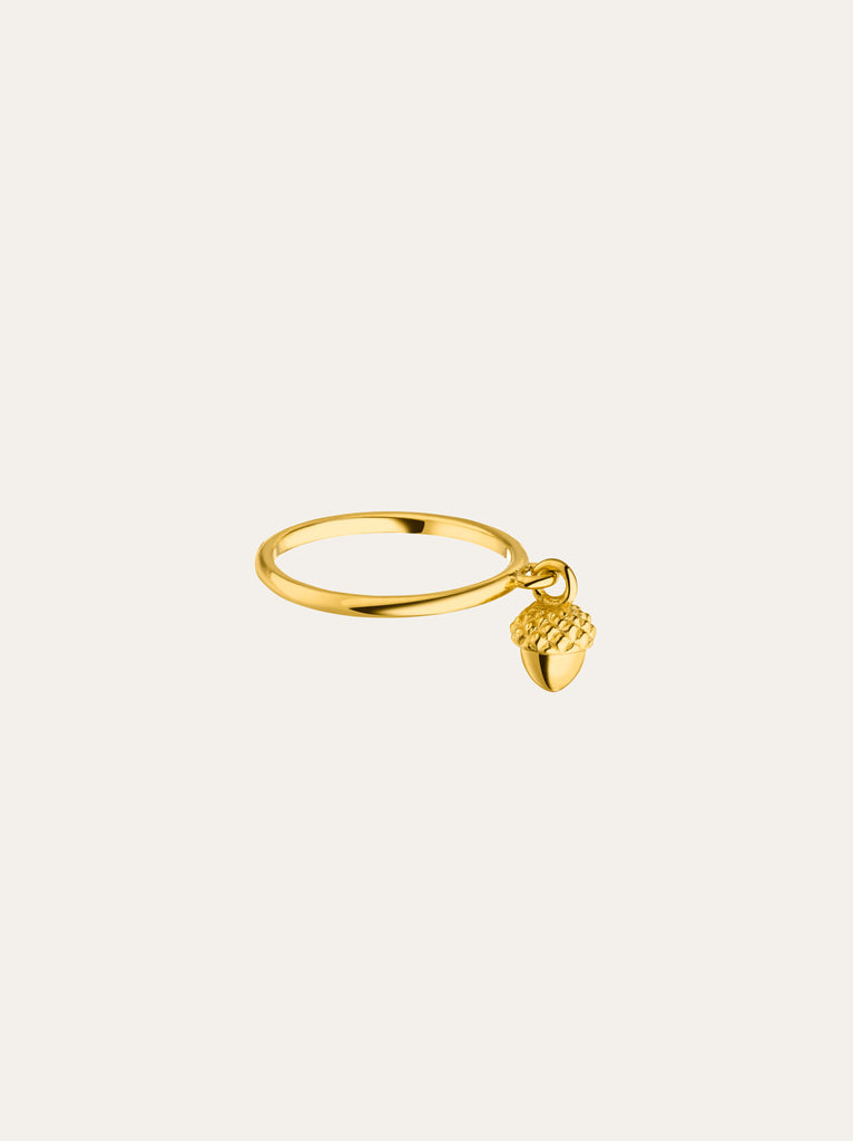 idamari acorn charm ring in 18k gold