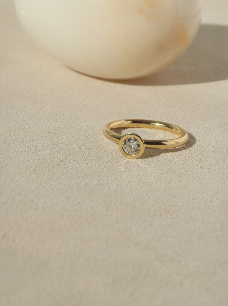 idamari bespoke engagement ring