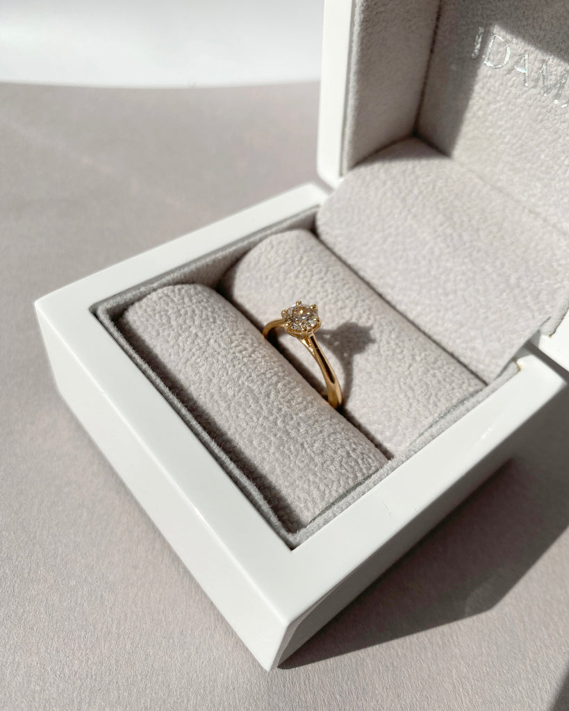 idamari bespoke champagne diamond ring