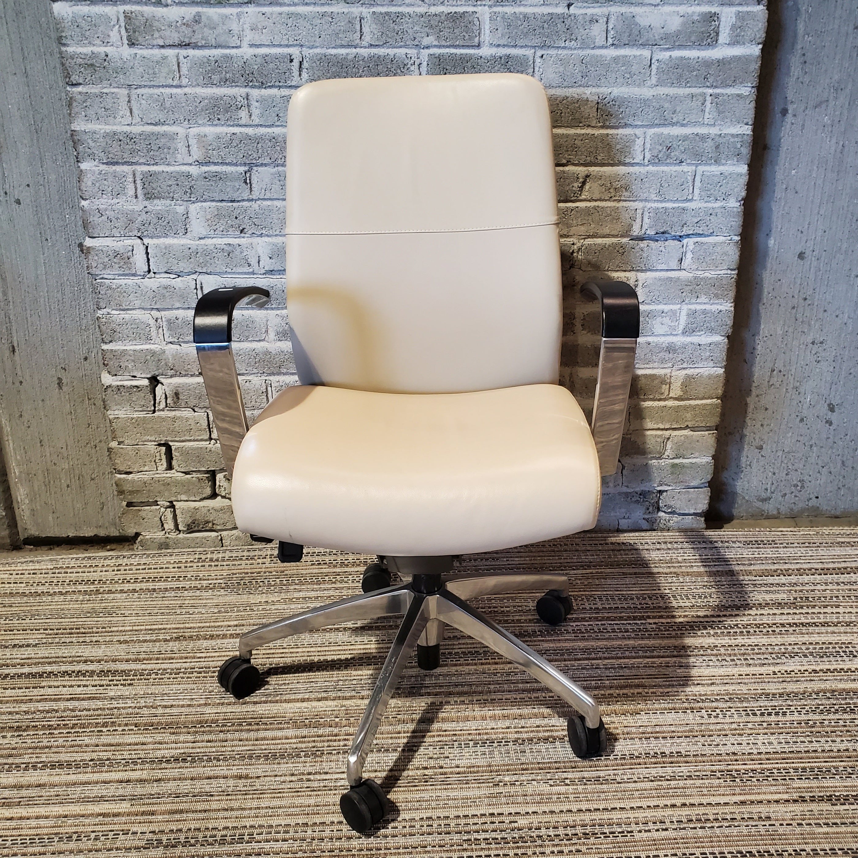 Highmark HB Conference Chair | Duckys Office Furniture