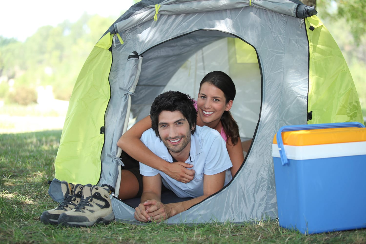 tente camping couple