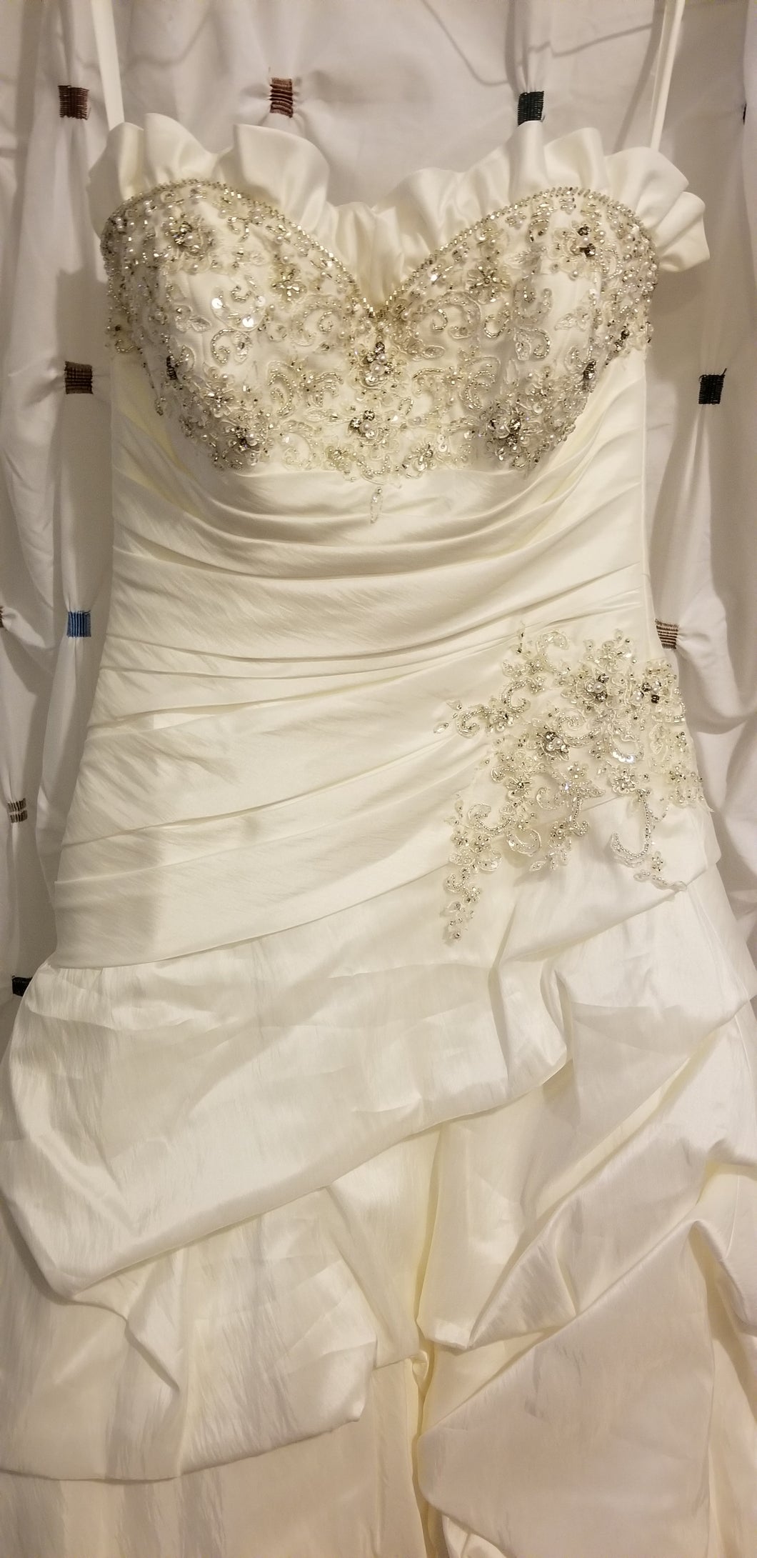 Mori Lee 'Ivory' size 2 used wedding dress – Nearly Newlywed