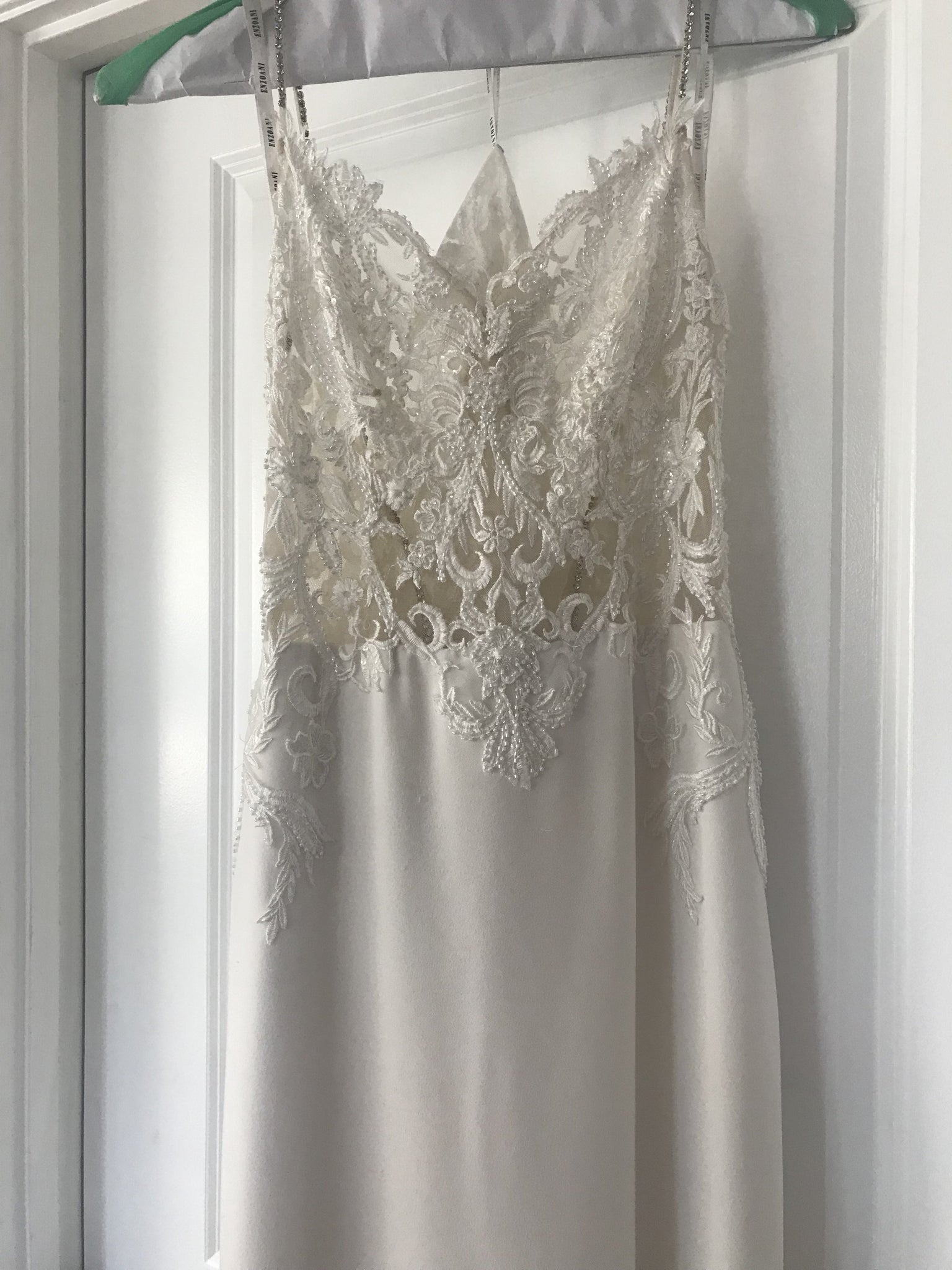 Enzoani 'Juri' size 2 used wedding dress – Nearly Newlywed