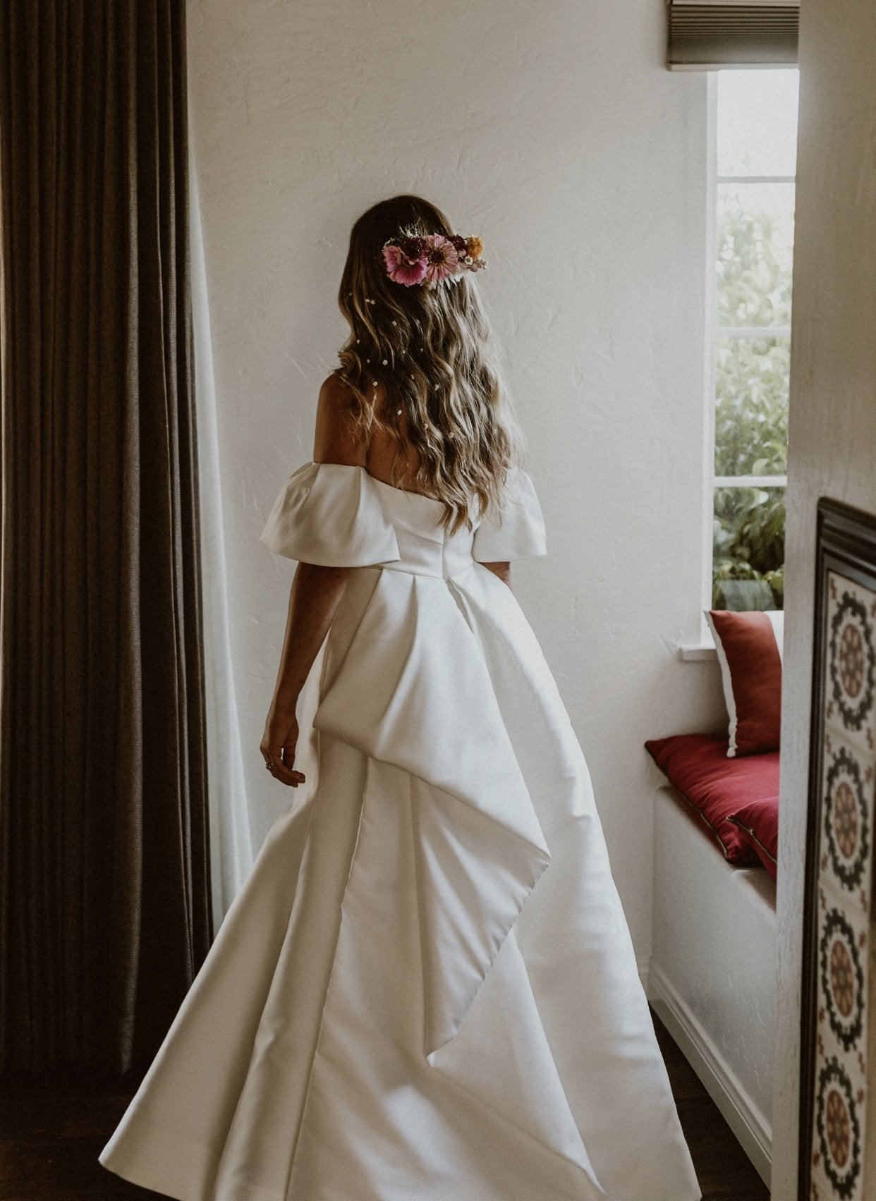 Monique Lhuillier 'Winston' size 8 used wedding dress – Nearly Newlywed