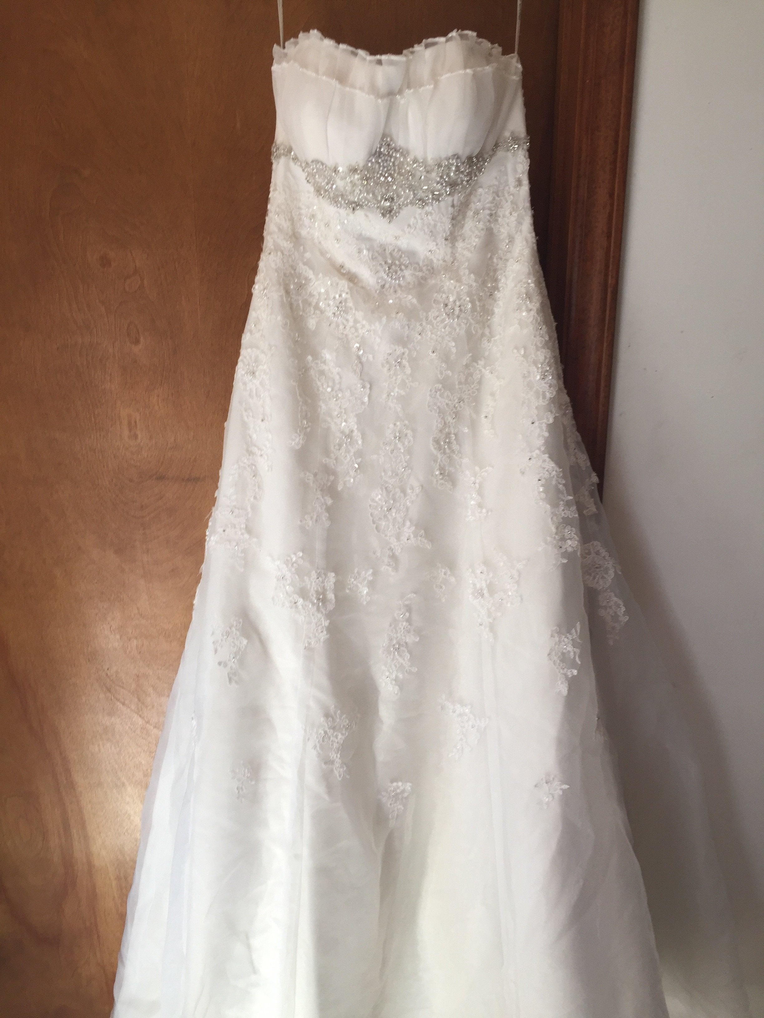 David's Bridal 'Ivory Lace' size 6 used wedding dress – Nearly Newlywed