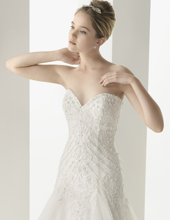 Rosa Clara 'Marina' Style 7A135 New Wedding Dress Size 6 – Nearly Newlywed