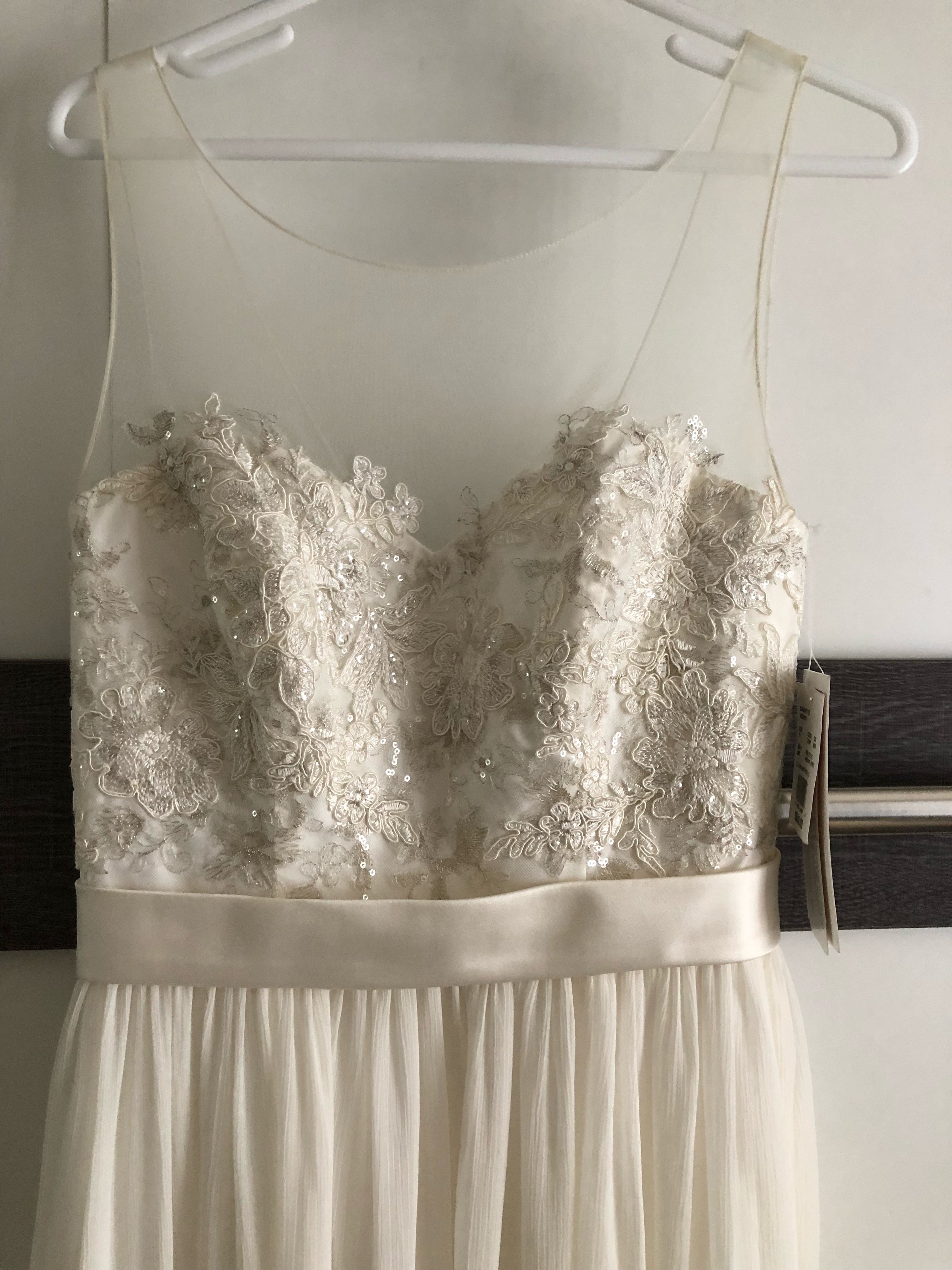 David's Bridal 'Illusion' size 6 new wedding dress – Nearly Newlywed