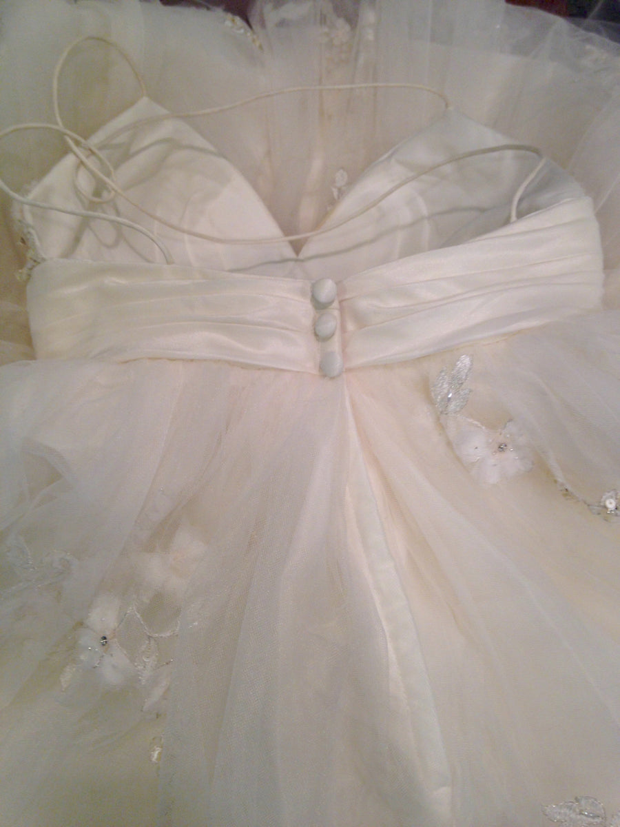 Wtoo 'Oriana' size 2 new wedding dress – Nearly Newlywed