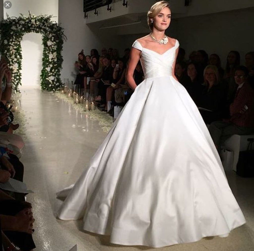 Anne Barge ‘Berkeley’ size 4 used wedding dress - Nearly Newlywed
