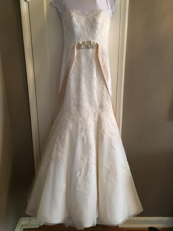 Augusta Jones 'Maria' size 4 used wedding dress - Nearly Newlywed