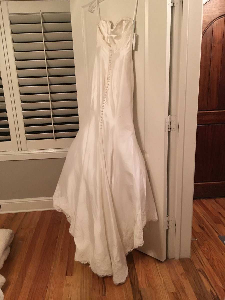 Lea Ann Belter 'Ava' size 0 new wedding dress – Nearly Newlywed