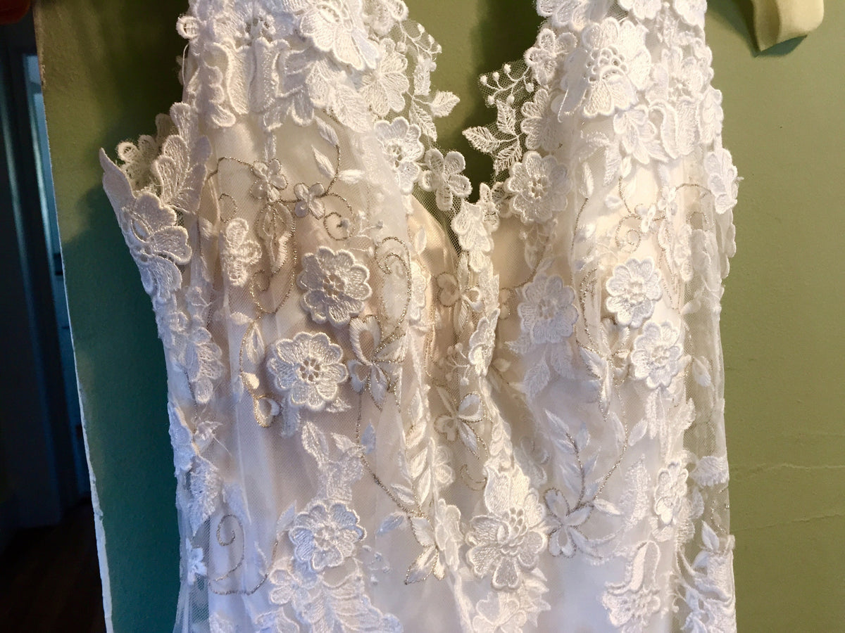 Liv Harris 'Claire' size 2 used wedding dress – Nearly Newlywed