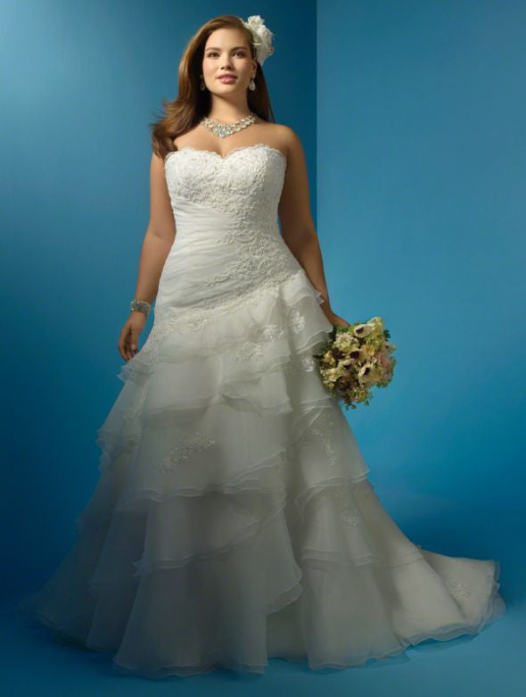 Alfred Angelo '2123' size 16 new wedding dress - Nearly Newlywed