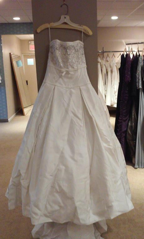 Richard Glasgow Ball Gown Size 6 New Wedding Dress Nearly Newlywed