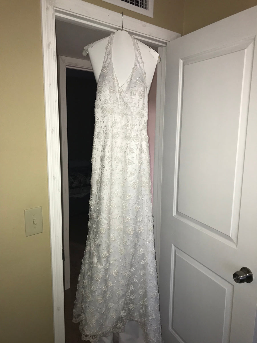 David's Bdal 'S8476' size 6 used wedding dress – Nearly Newlywed