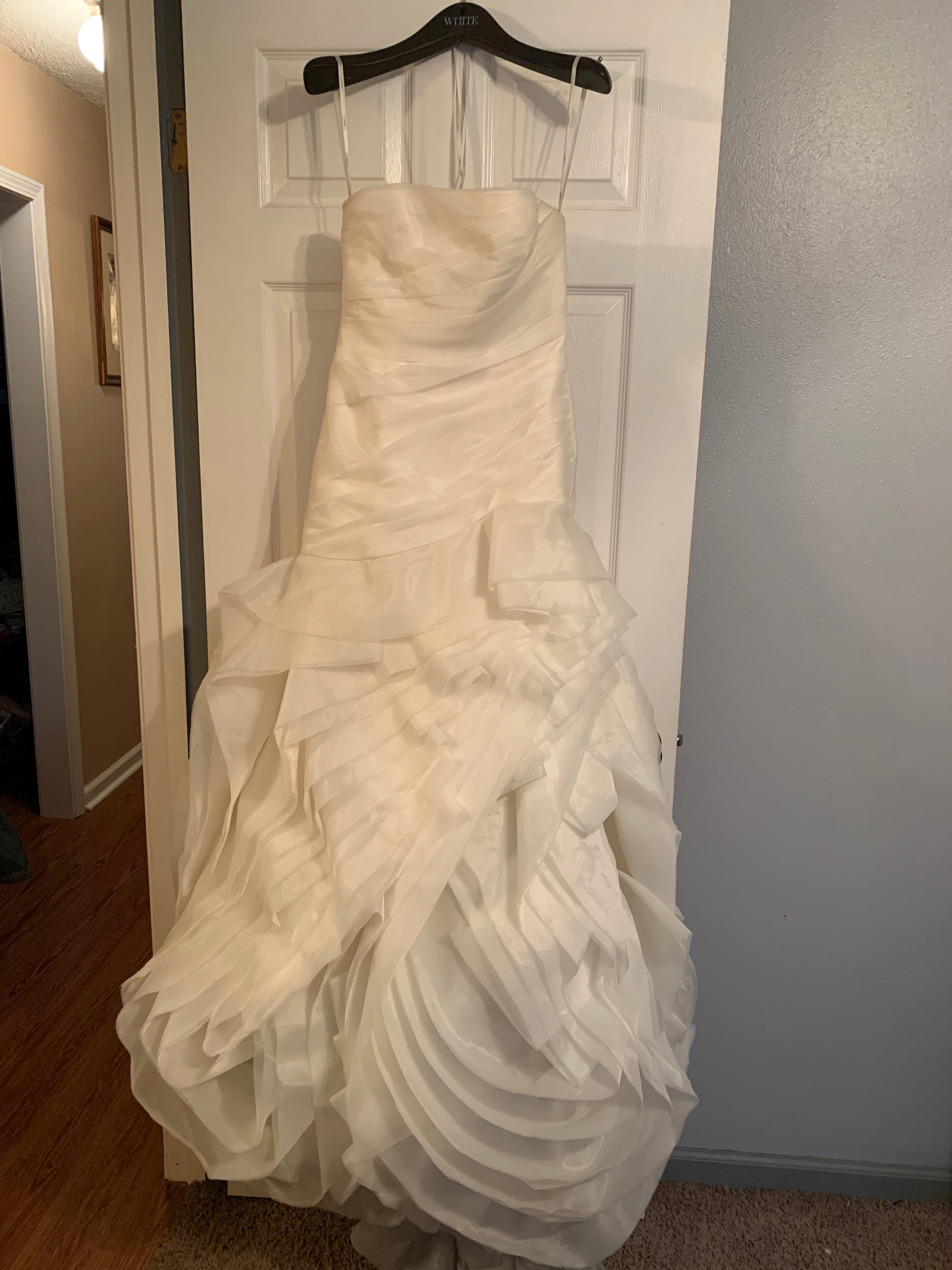 Vera Wang White 'Organza Ivory' size 4 used wedding dress – Nearly Newlywed