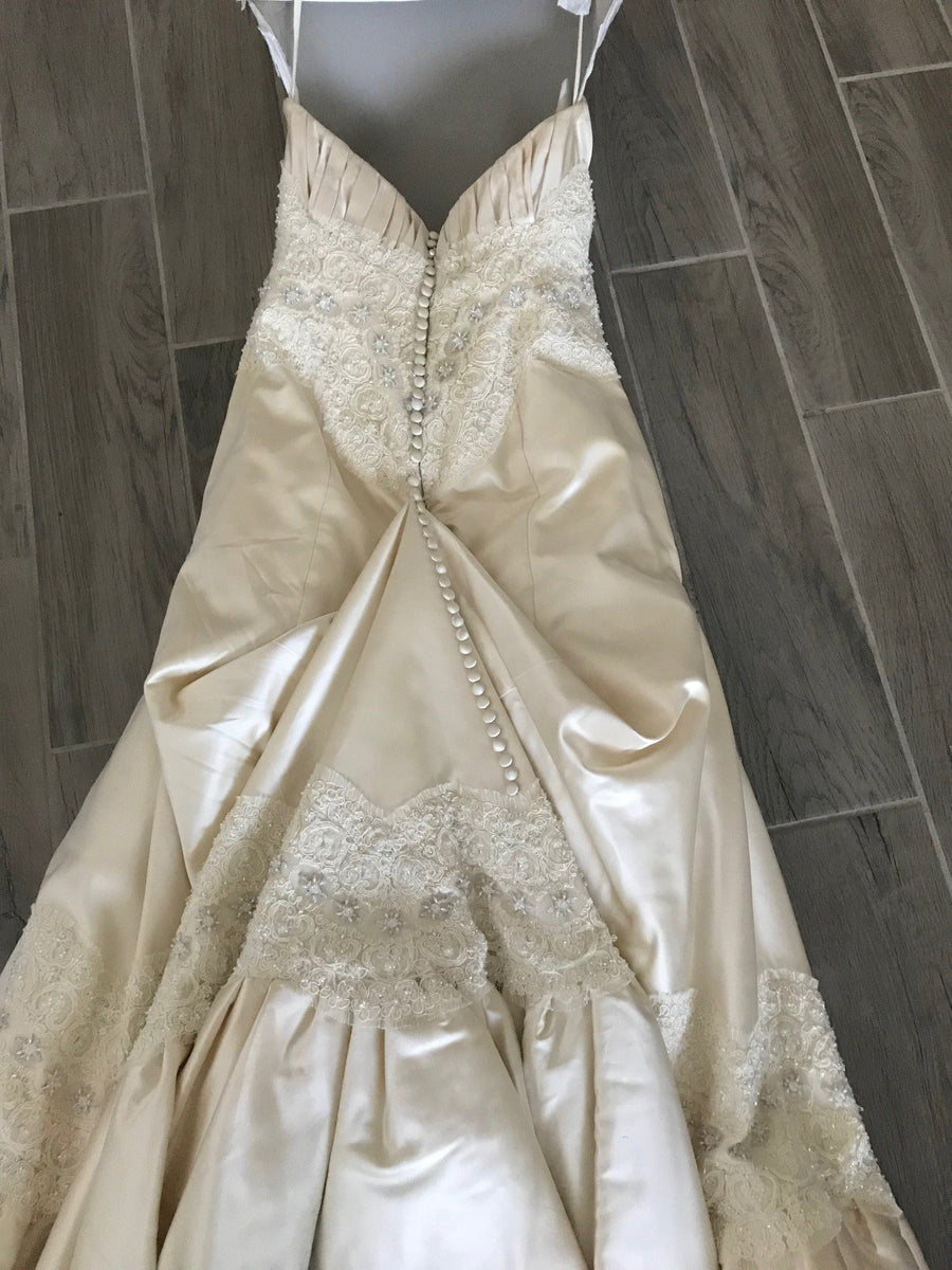 Priscilla of Boston 'Beaded' size 8 used wedding dress – Nearly Newlywed