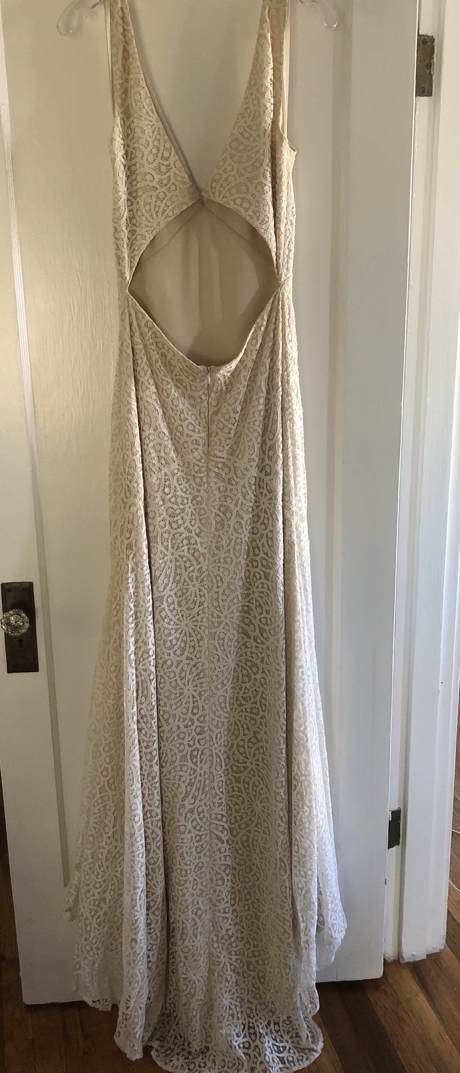 Elizabeth Dye 'Lady Stardust' size 4 sample wedding dress – Nearly Newlywed