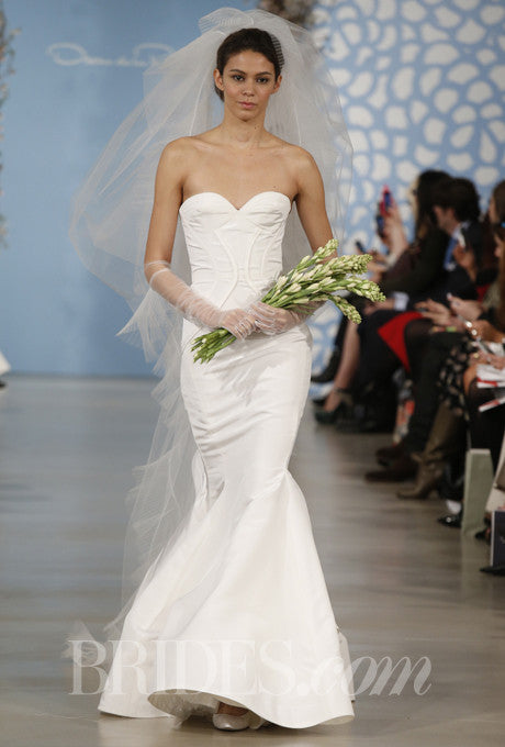 oscar de la renta strapless wedding dress