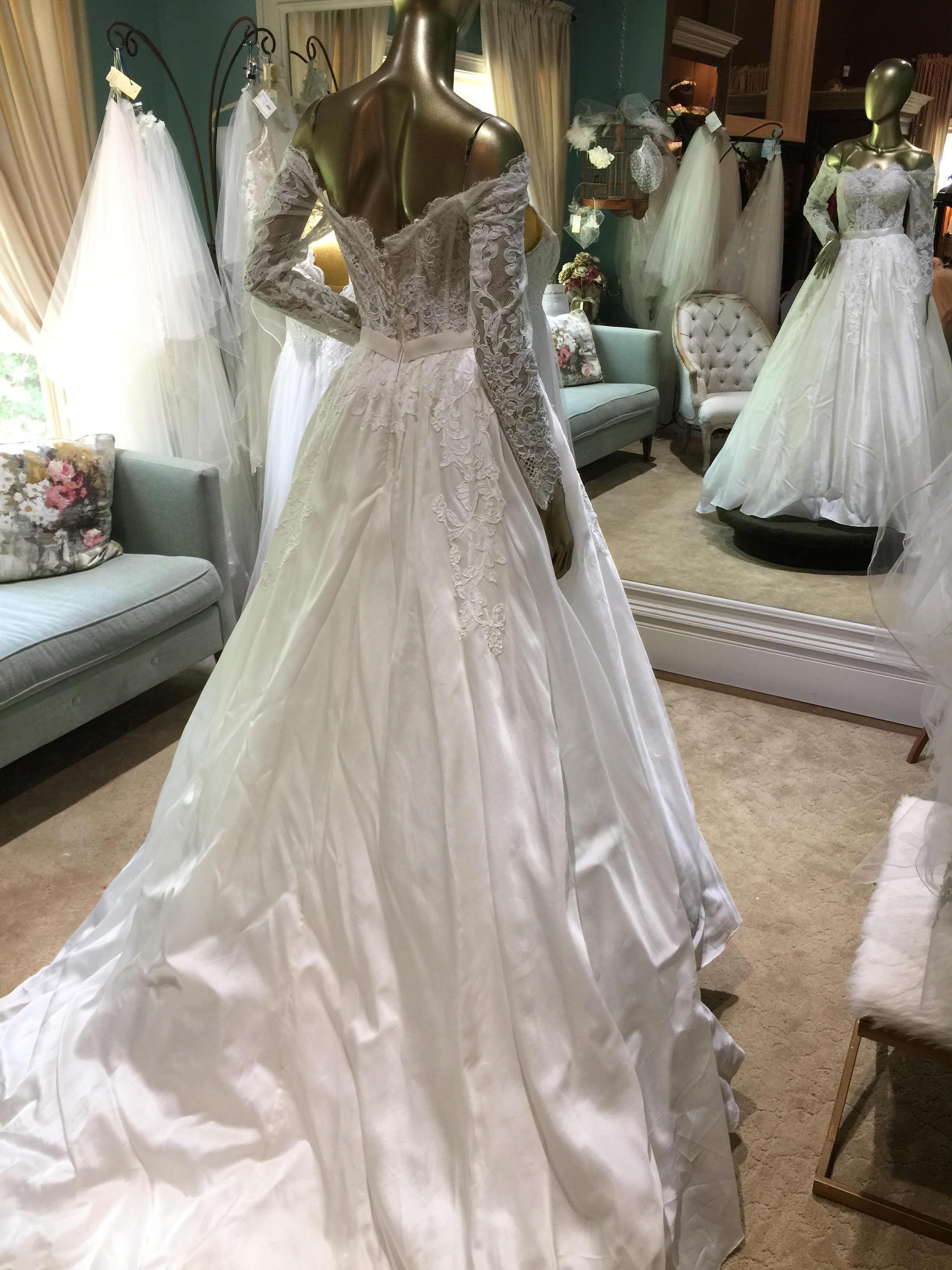 Calle Blanche 'Arianna' size 6 new wedding dress – Nearly Newlywed